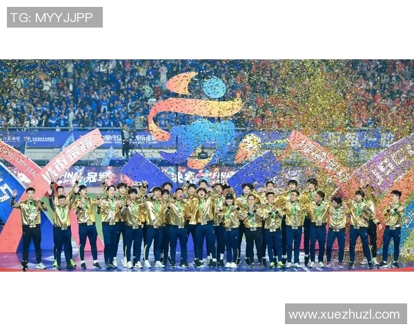 全民冠军足球人气球星盛典精彩纷呈 投票选出最受欢迎球员